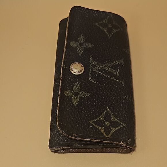 LOUIS VUITTON Monogram Multi Cles 4 Key Case M69517 LV Auth - Picture 2 of 6